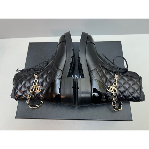 CHANEL Lace Up Combat Boots CHAIN CC Logo Cap Toe Size 37 Y2K Grunge - Picture 5 of 7